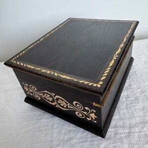 Anti Wooden Trinket Music Box - Made in Italy